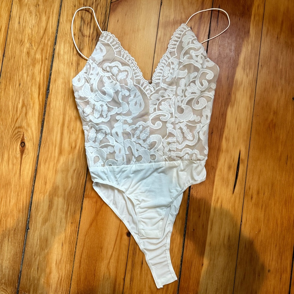 Hello Molly body suit